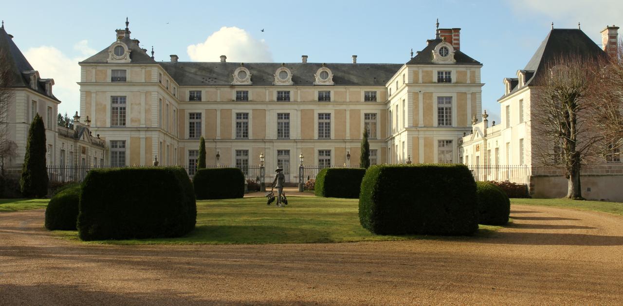 Chateau Colbert Maulévrier Exterior foto